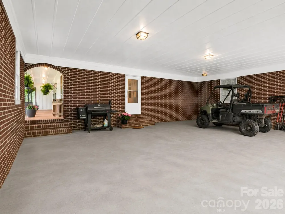 679 Solomon Jones Road Cedar Mountain, NC 28718