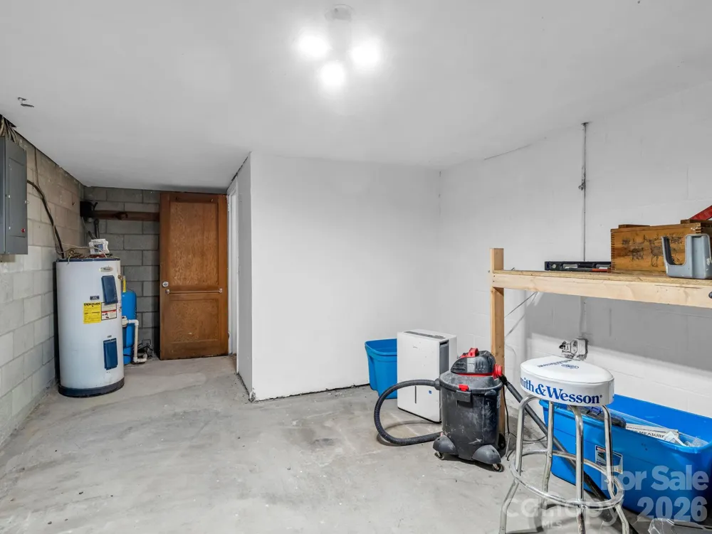 679 Solomon Jones Road Cedar Mountain, NC 28718