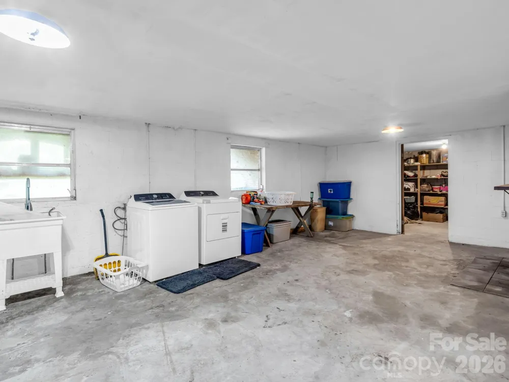 679 Solomon Jones Road Cedar Mountain, NC 28718