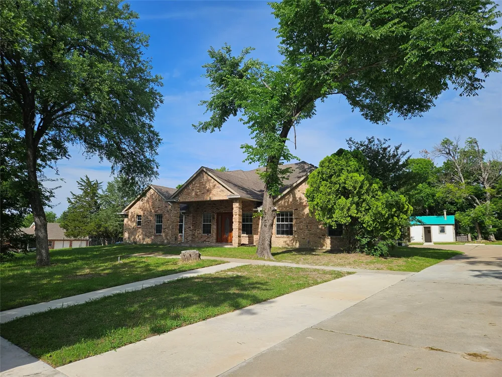 234 E FORK ROAD Sunnyvale, TX 75182