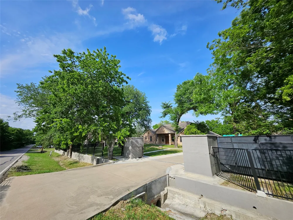 234 E FORK ROAD Sunnyvale, TX 75182