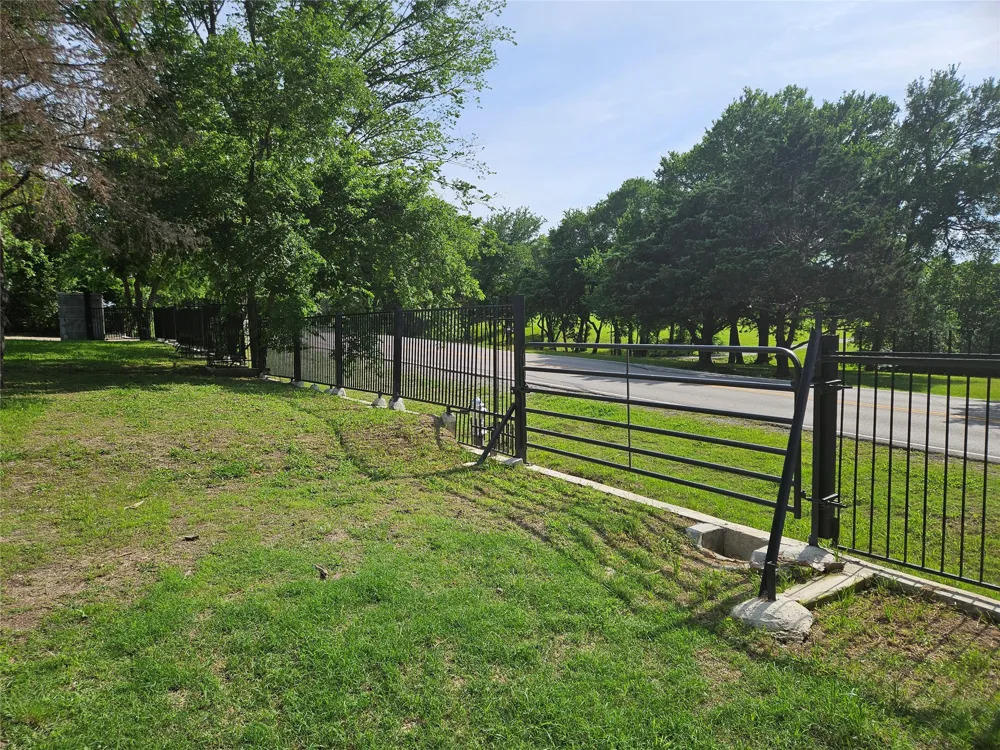 234 E FORK ROAD Sunnyvale, TX 75182