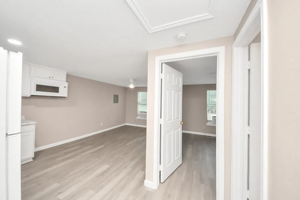 17111 River Road #B Channelview, TX 77530