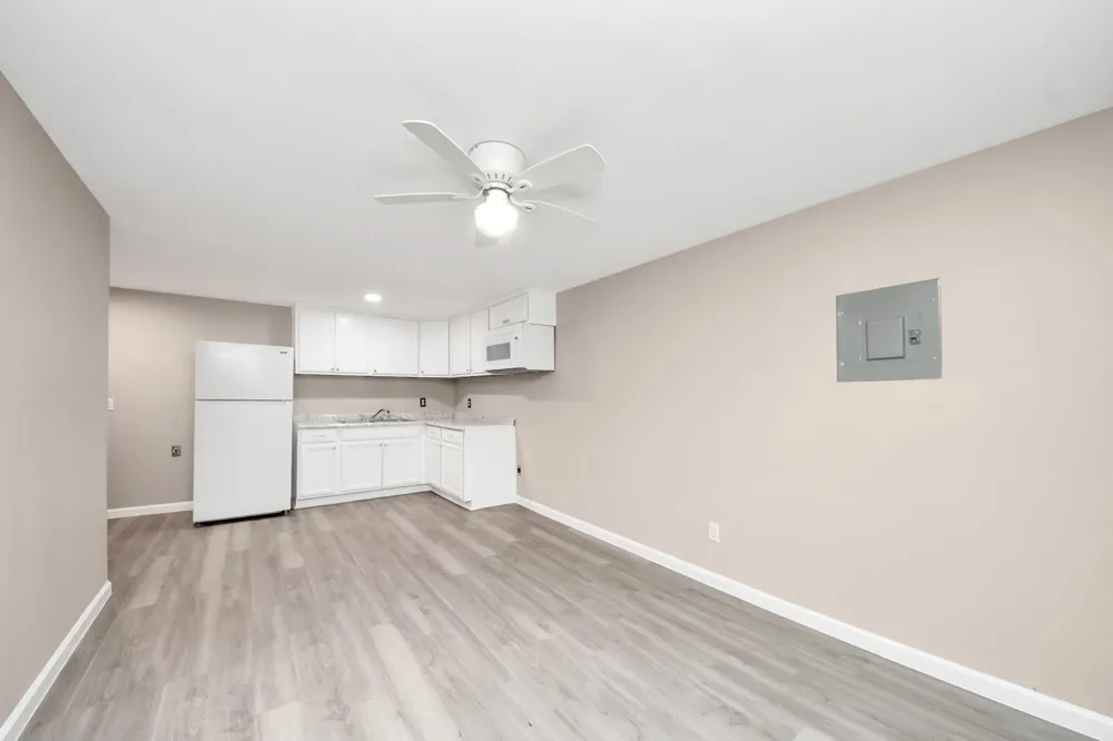 17111 River Road #B Channelview, TX 77530