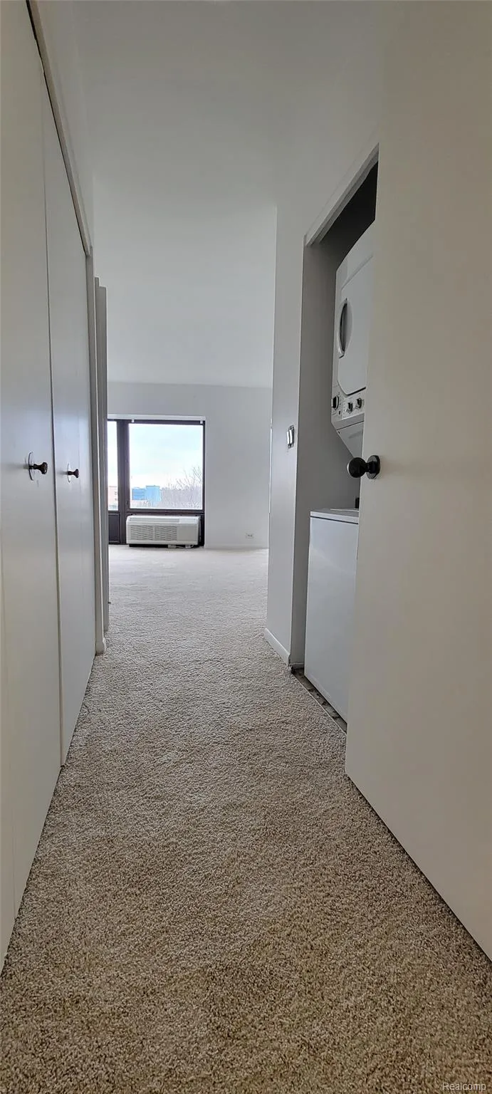 5000 Towncenter Center #607 Southfield City, MI 48075