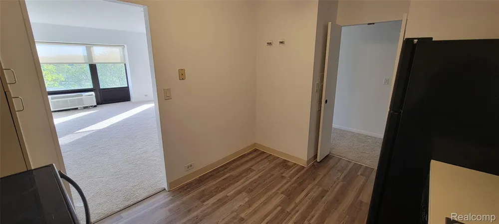 5000 Towncenter Center #607 Southfield City, MI 48075
