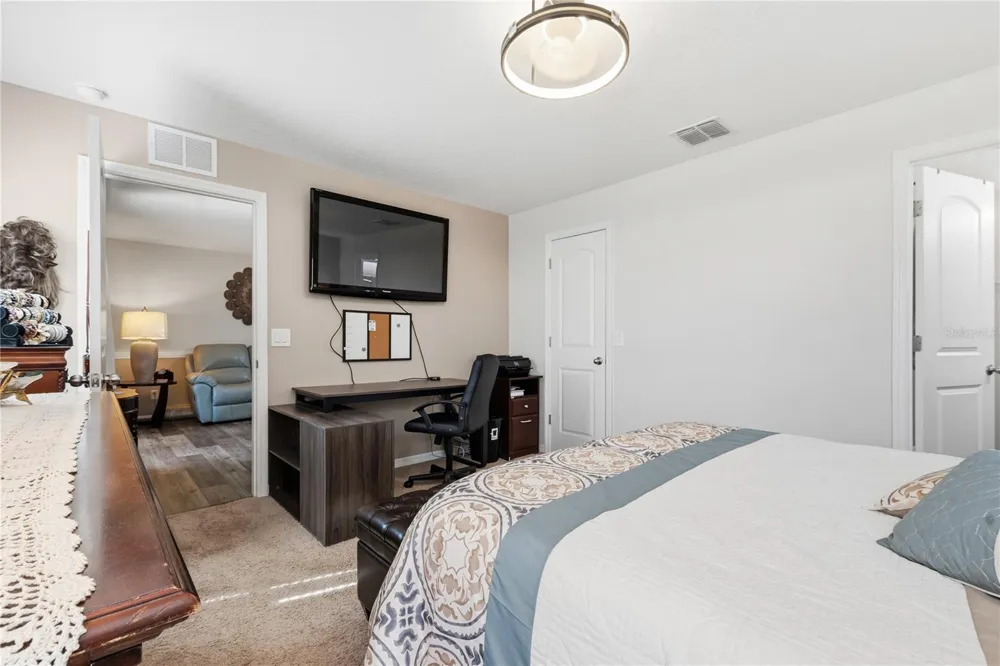 5581 MAGGIORE BOULEVARD Lakeland, FL 33805