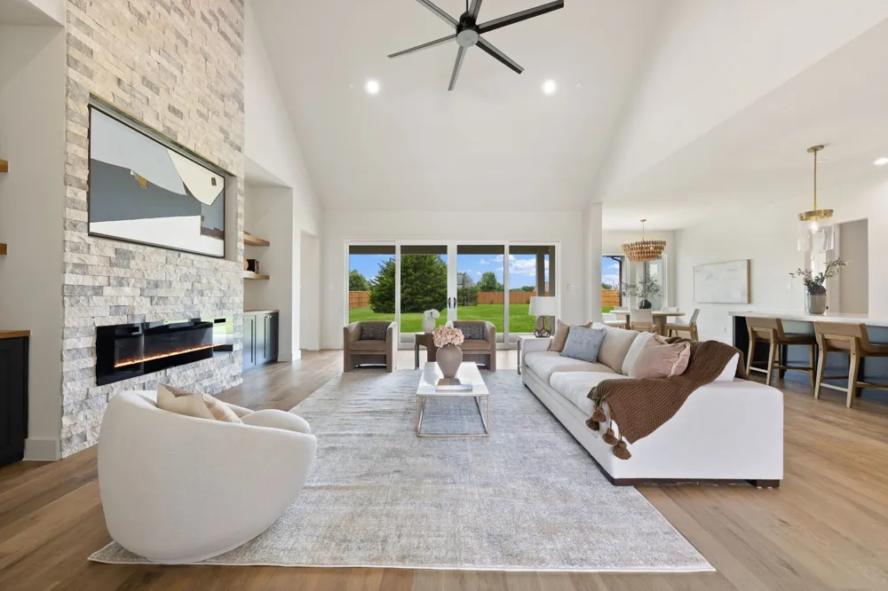 461 Whispering Way Red Oak, TX 75154