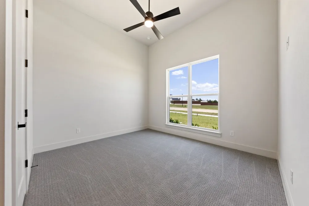 461 Whispering Way Red Oak, TX 75154