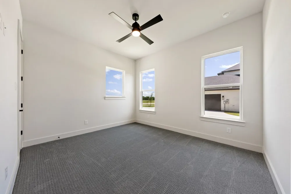 461 Whispering Way Red Oak, TX 75154