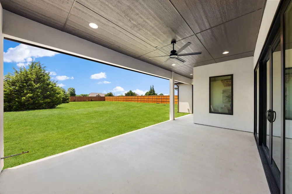 461 Whispering Way Red Oak, TX 75154