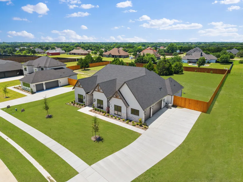 461 Whispering Way Red Oak, TX 75154