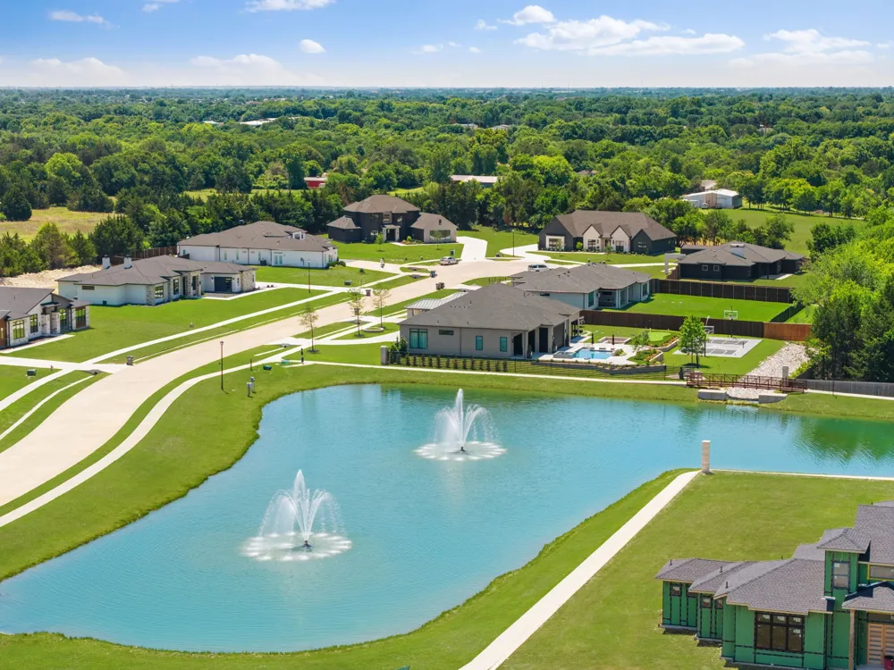 461 Whispering Way Red Oak, TX 75154