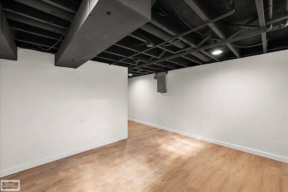 11489 Anna Lisa Street Utica City, MI 48312