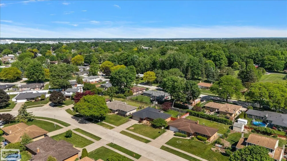 11489 Anna Lisa Street Utica City, MI 48312