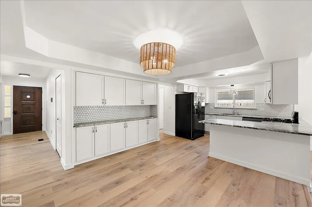 11489 Anna Lisa Street Utica City, MI 48312