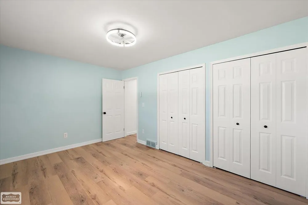 11489 Anna Lisa Street Utica City, MI 48312