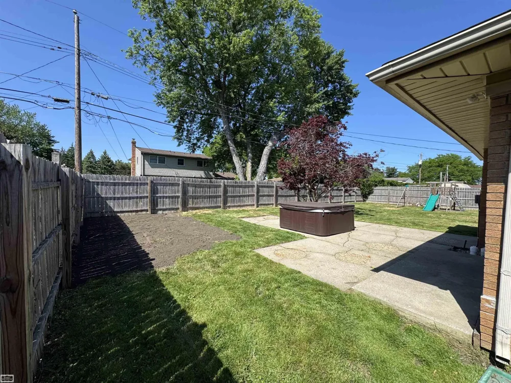 11489 Anna Lisa Street Utica City, MI 48312