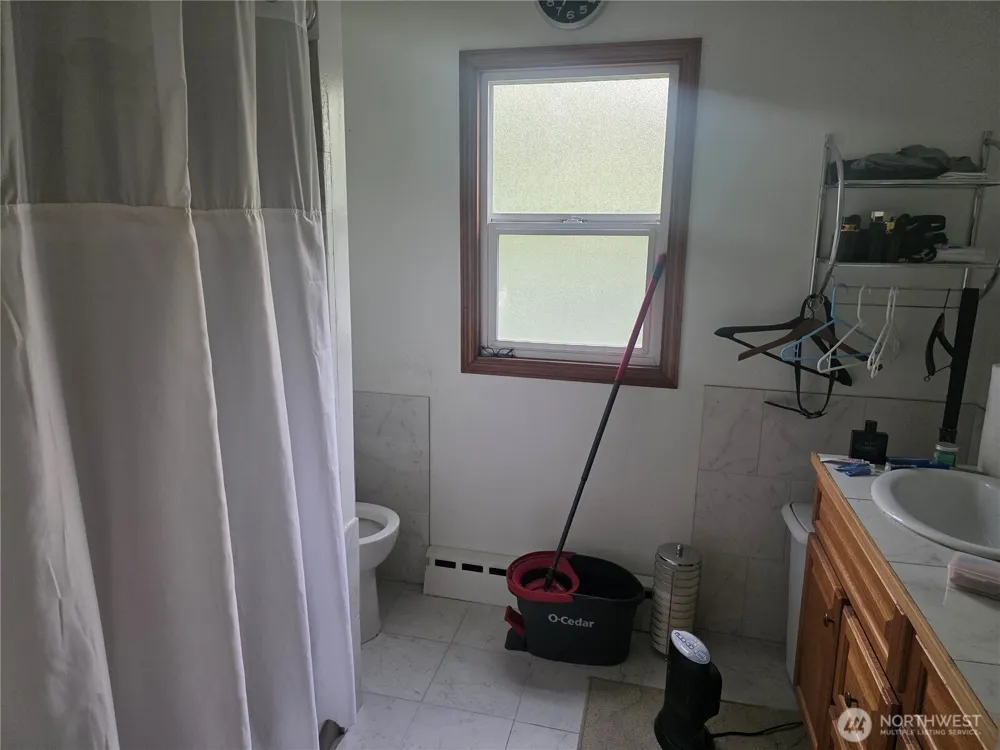 2500 S 208th Street SeaTac, WA 98198