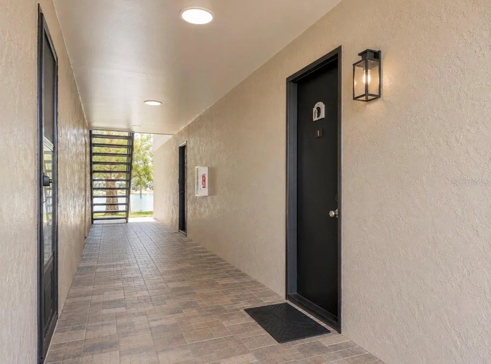 912 LAKE DESTINY ROAD #D Altamonte Springs, FL 32714