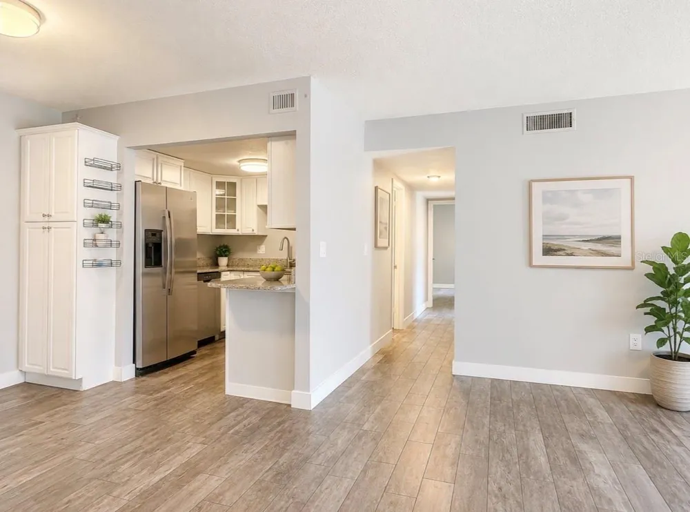 912 LAKE DESTINY ROAD #D Altamonte Springs, FL 32714