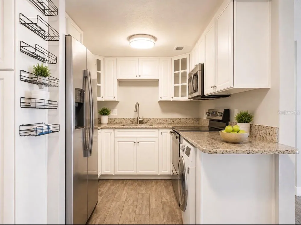912 LAKE DESTINY ROAD #D Altamonte Springs, FL 32714