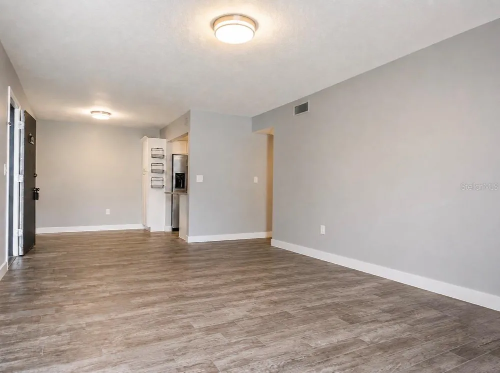 912 LAKE DESTINY ROAD #D Altamonte Springs, FL 32714