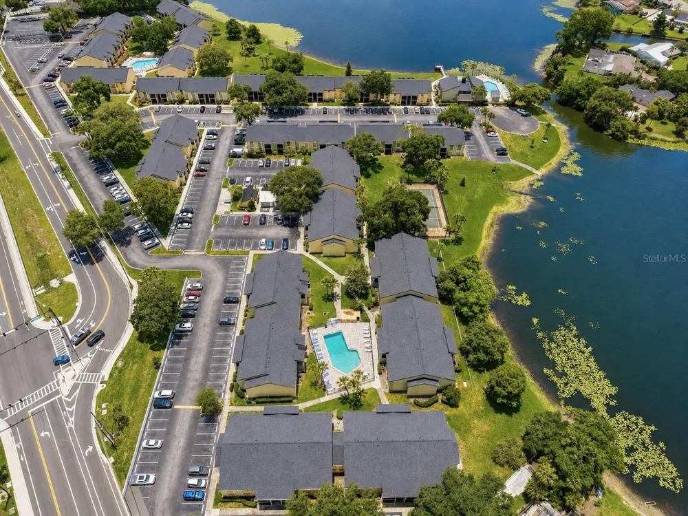 912 LAKE DESTINY ROAD #D Altamonte Springs, FL 32714