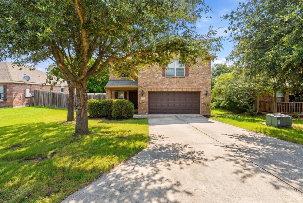 161 Dodge City Trail Newark, TX 76071