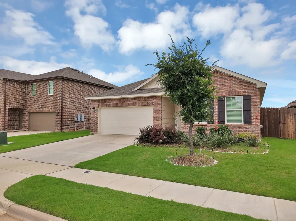 19 Cherryridge Drive Edgecliff Village, TX 76134