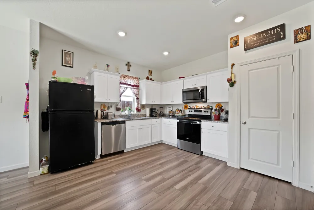 19 Cherryridge Drive Edgecliff Village, TX 76134
