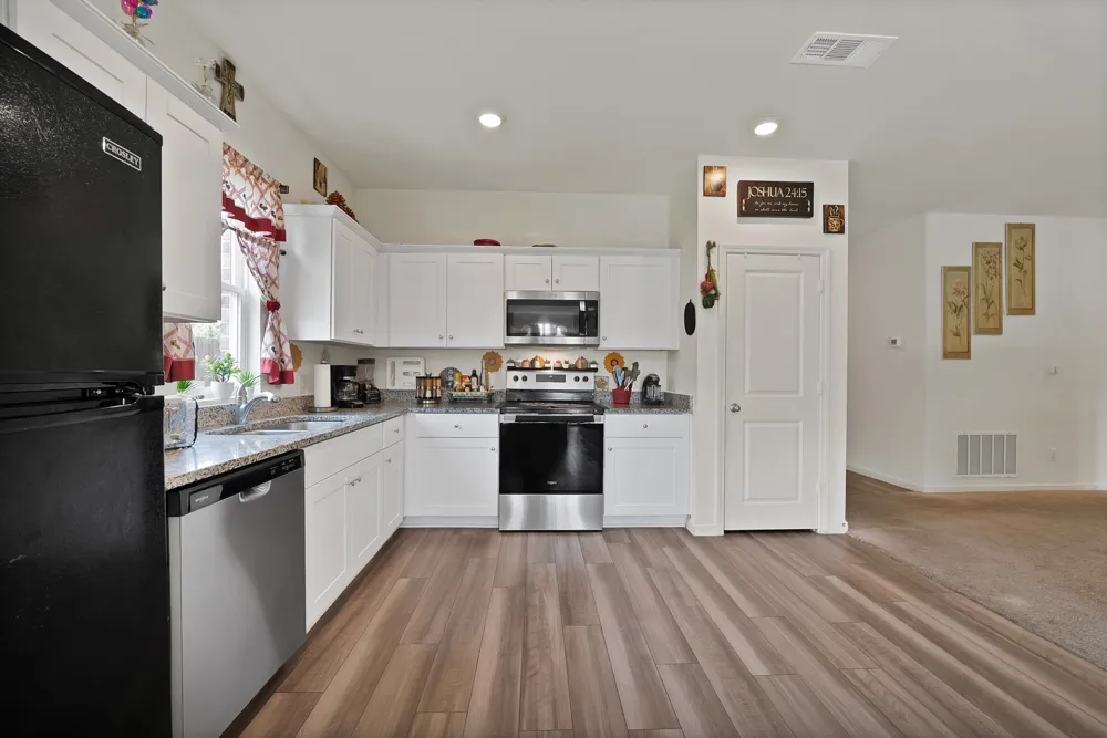 19 Cherryridge Drive Edgecliff Village, TX 76134