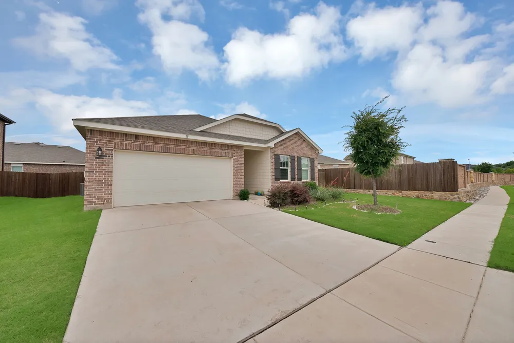 19 Cherryridge Drive Edgecliff Village, TX 76134