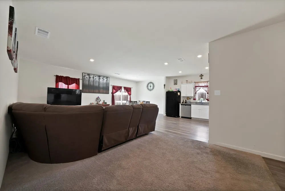 19 Cherryridge Drive Edgecliff Village, TX 76134