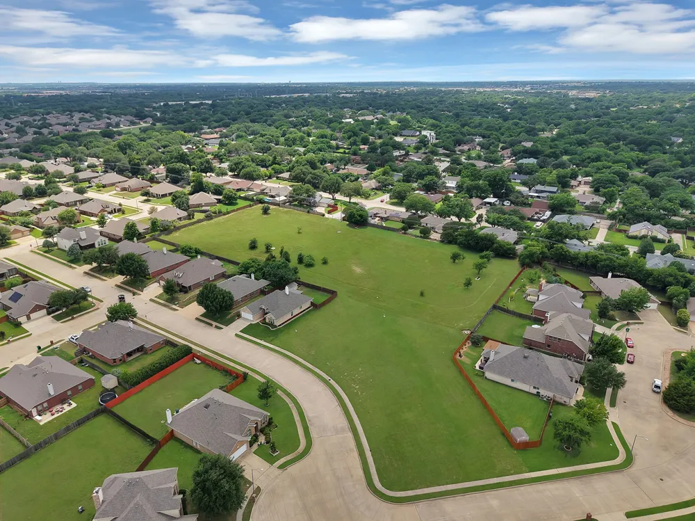 19 Cherryridge Drive Edgecliff Village, TX 76134