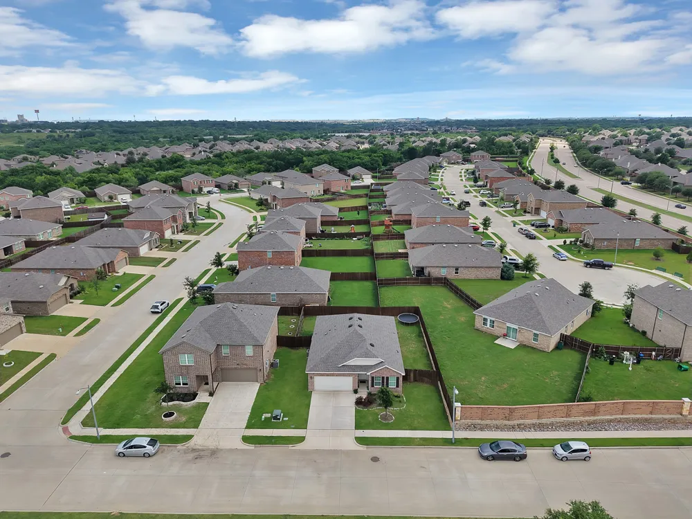 19 Cherryridge Drive Edgecliff Village, TX 76134