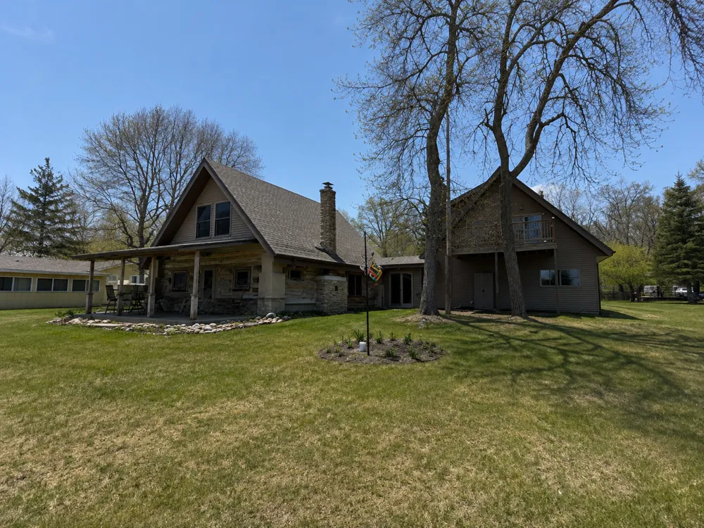 39409 Clearmont Road Battle Lake, MN 56515