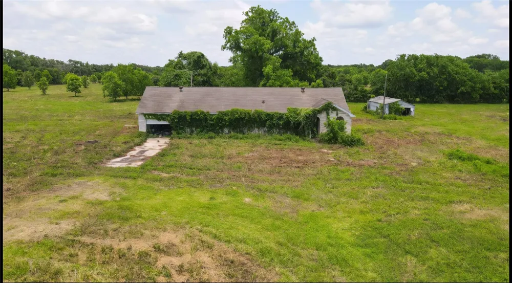5865 Fm 524 Road Sweeny, TX 77480