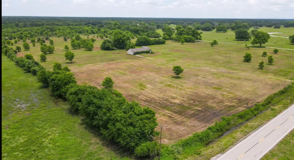 5865 Fm 524 Road Sweeny, TX 77480