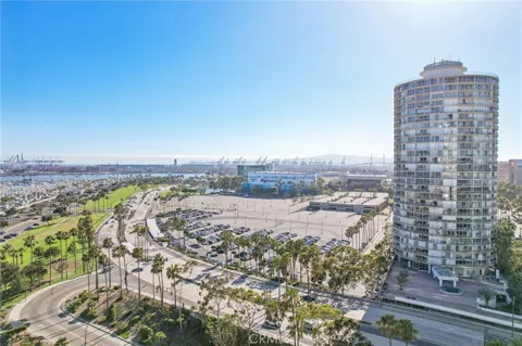 700 E Ocean Boulevard #1208