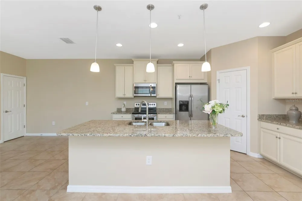 4296 EXPEDITION WAY #104 Osprey, FL 34229