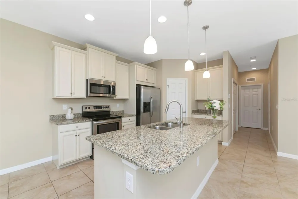 4296 EXPEDITION WAY #104 Osprey, FL 34229
