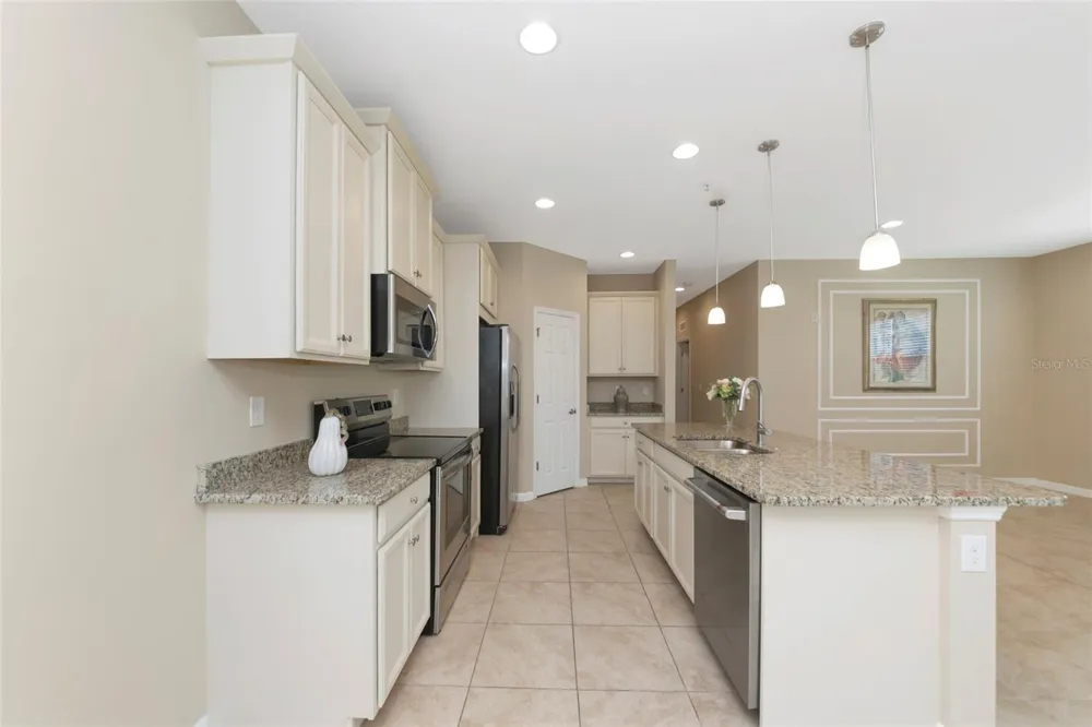 4296 EXPEDITION WAY #104 Osprey, FL 34229