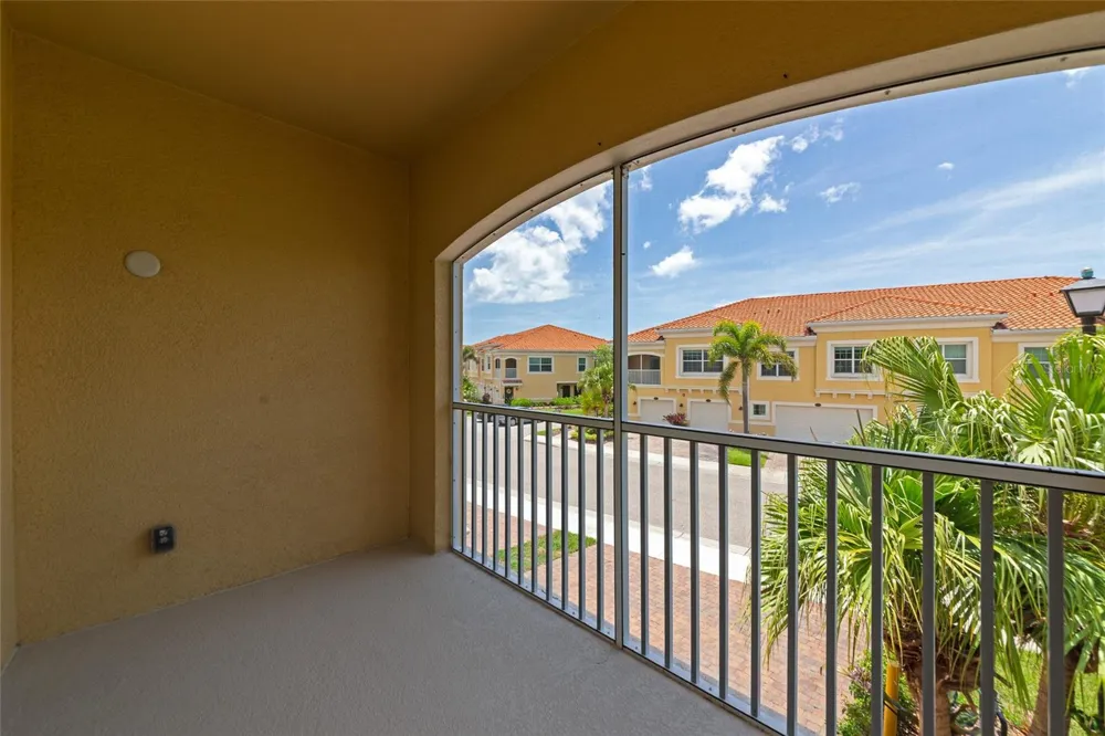 4296 EXPEDITION WAY #104 Osprey, FL 34229