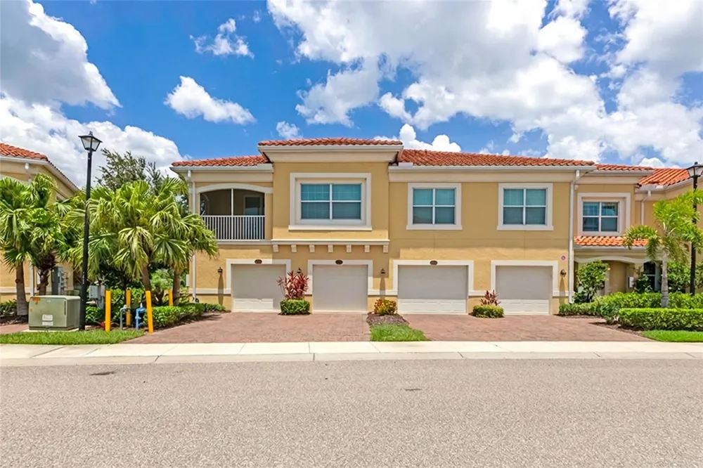4296 EXPEDITION WAY #104 Osprey, FL 34229