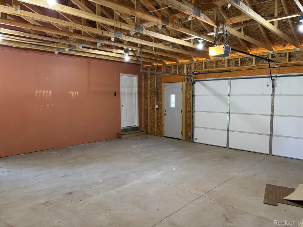 21935 Tulane Avenue Farmington City, MI 48336