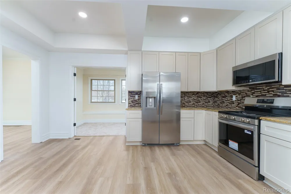 3342 Oak Grove Road Howell Township, MI 48855