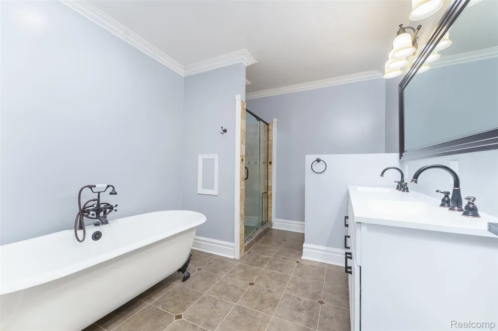 3342 Oak Grove Road Howell Township, MI 48855