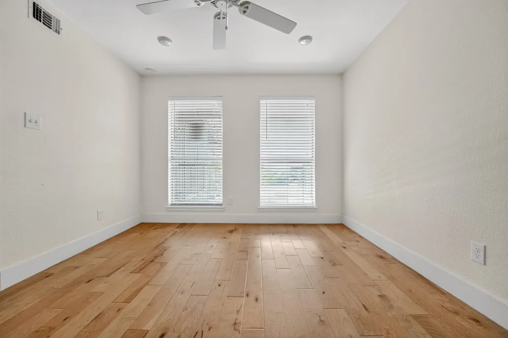 909 Reinli Street #240 Austin, TX 78751