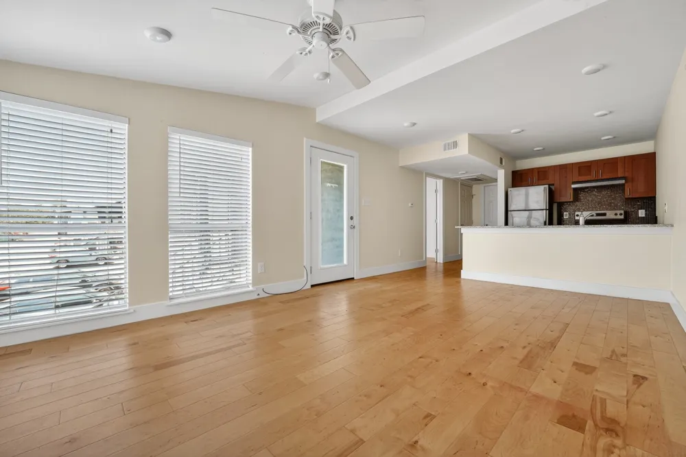 909 Reinli Street #240 Austin, TX 78751